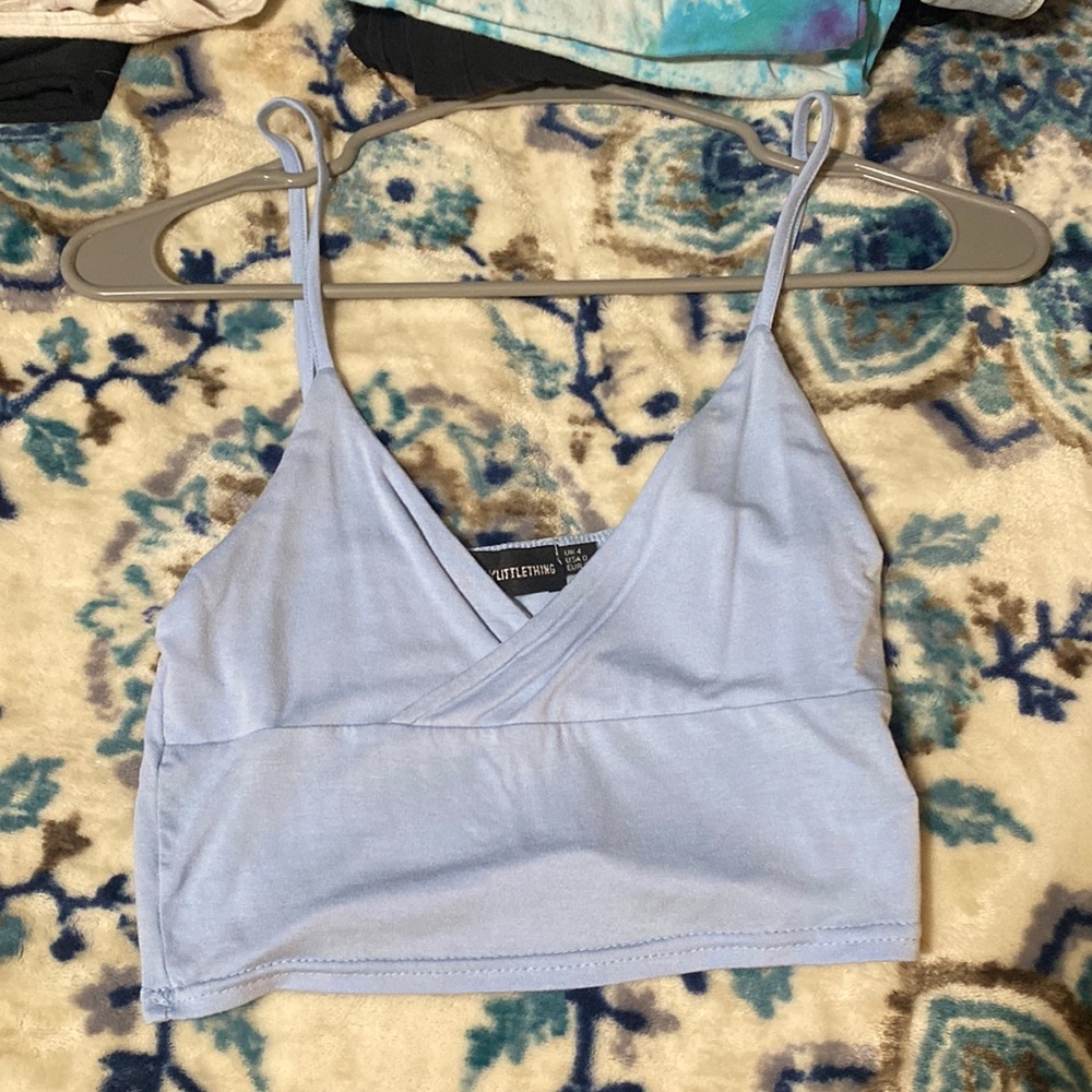 pretty little thing crop top